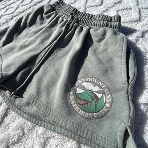 Rocky Mountains Refuge Shorts
